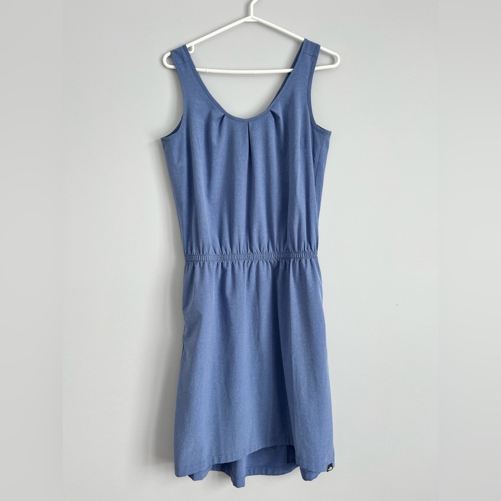North Face quick dry dress. Size 4